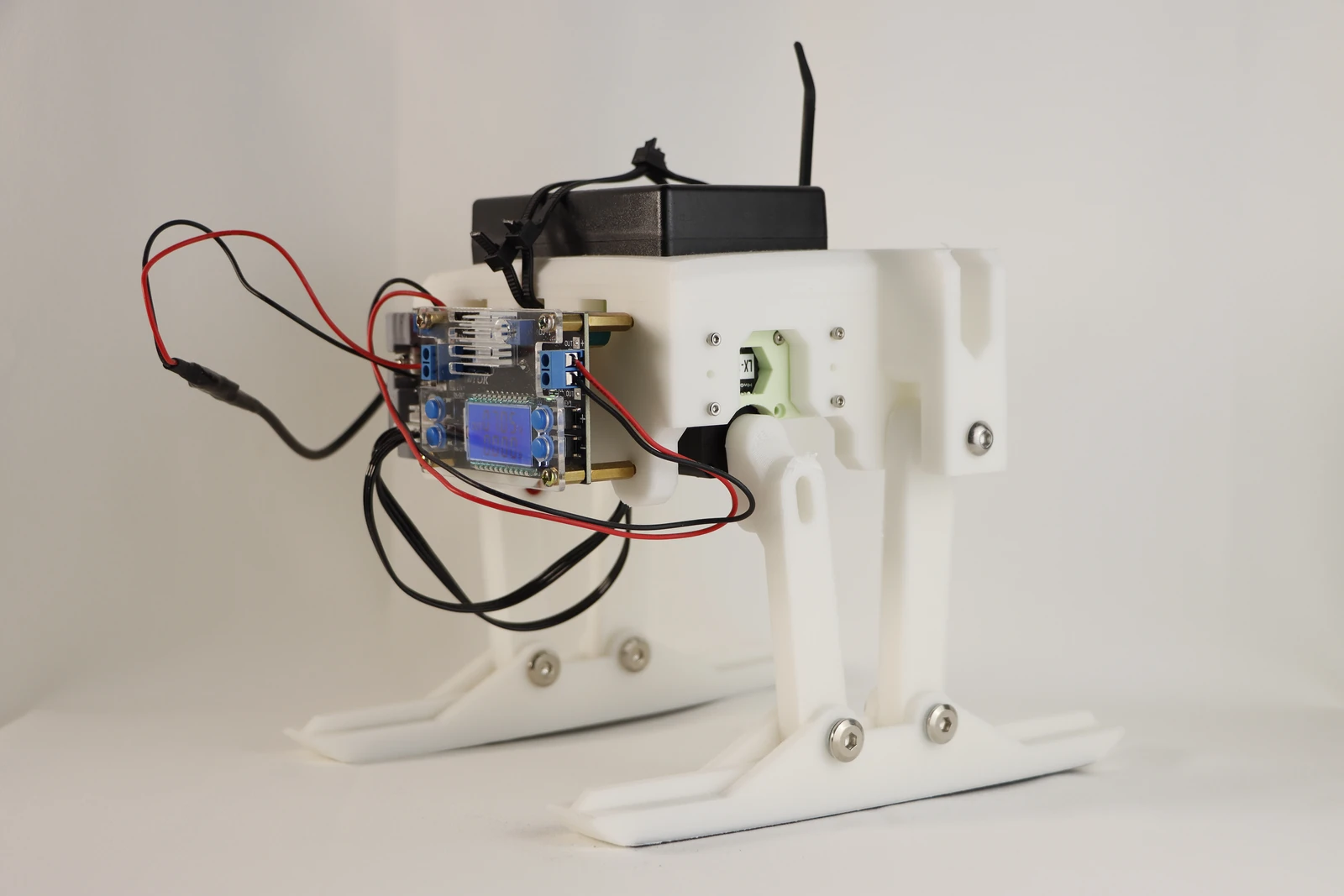 HM-V2 Walking Robot — project image 2